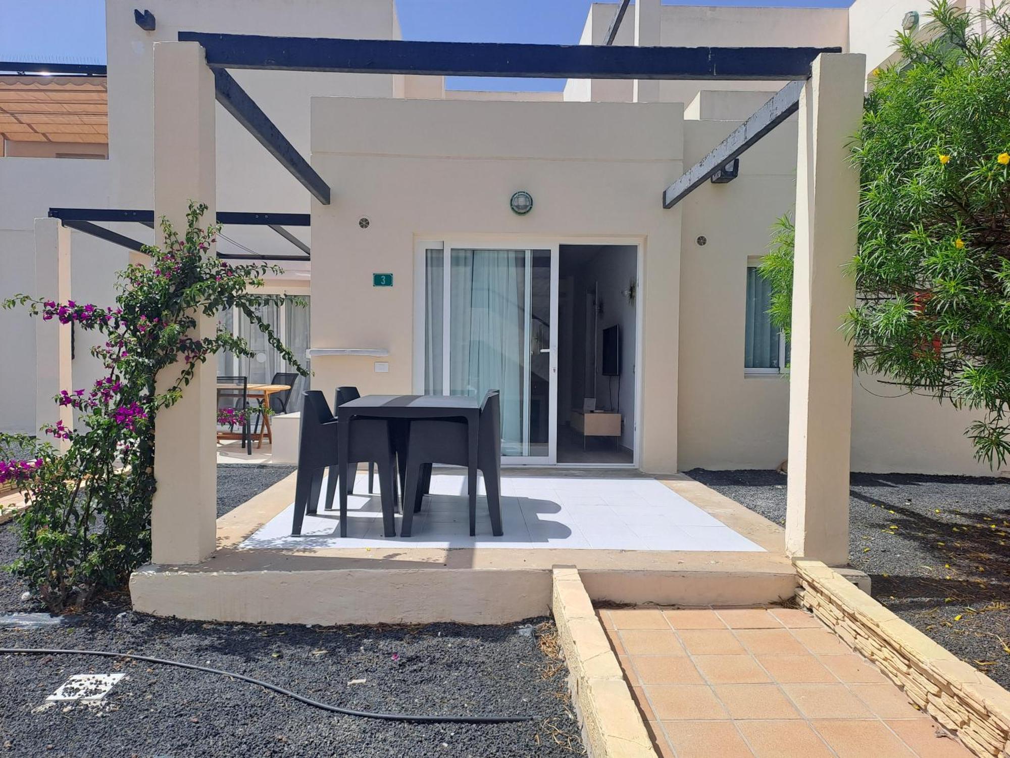 Homeforguest Apartamento Alisios 1 Con Piscina En 코라레호 외부 사진